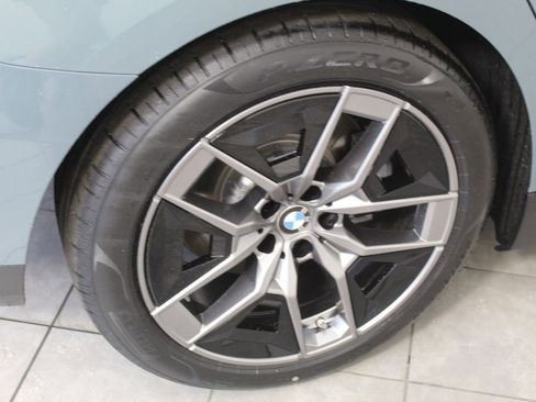 Used 2026 BMW i5 eDrive40 image 10