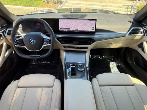 Certified 2025 BMW i4 eDrive40 image 33