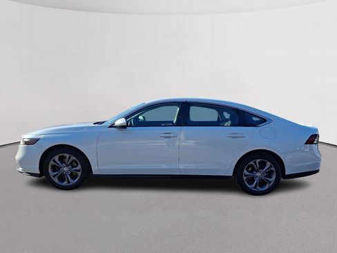 Certified 2023 Honda Accord EX image 6