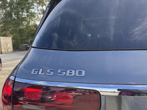 Certified 2024 Mercedes-Benz GLS 580 4MATIC image 21