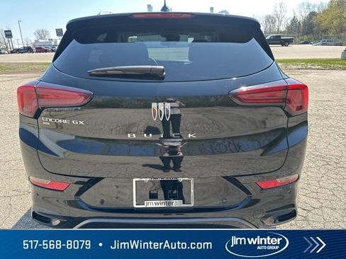 Used 2025 Buick Encore GX Sport Touring image 8
