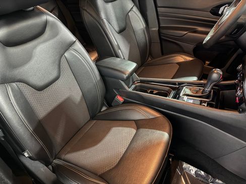 Used 2023 Jeep Compass Altitude image 41