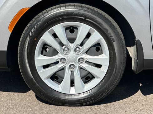 Certified 2023 Kia Soul LX FWD image 24