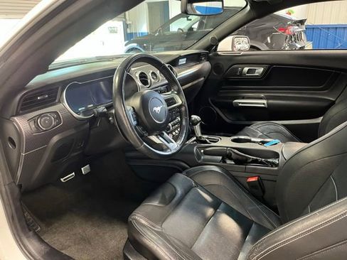 Used 2018 Ford Mustang GT Premium w/ GT Performance Package RWD image 15