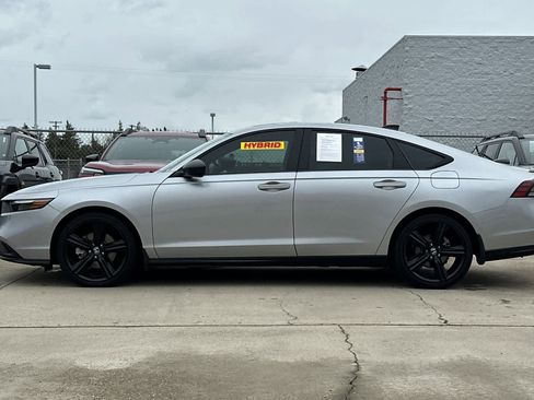 Used 2023 Honda Accord Sport image 6