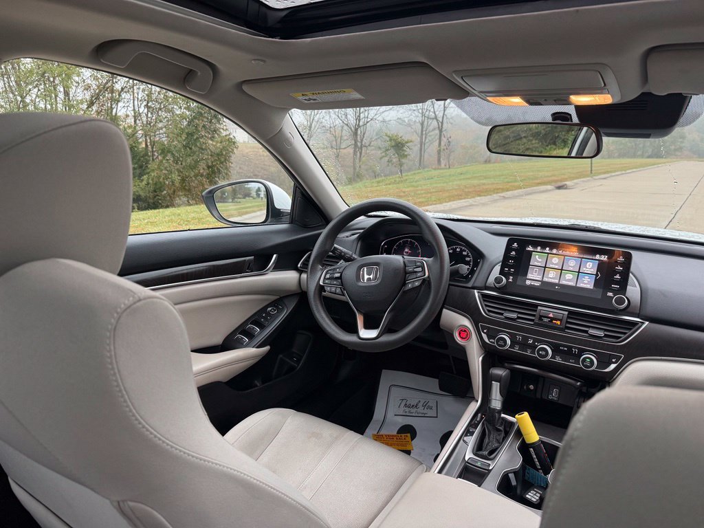 Used 2018 Honda Accord EX image 18