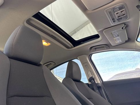 Used 2022 Honda HR-V EX image 15