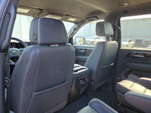 Certified 2025 Chevrolet Tahoe Premier AWD/4WD image 16