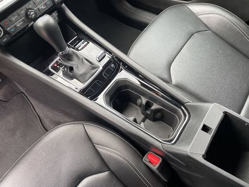 Used 2025 Jeep Compass Limited AWD/4WD image 9