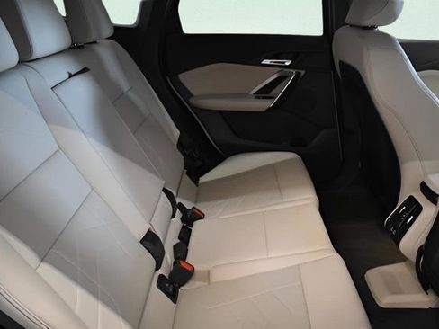 Used 2025 BMW X1 xDrive28i w/ Convenience Package image 13