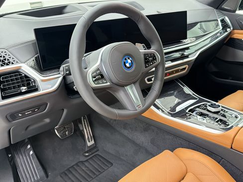 New 2026 BMW X5 xDrive50e w/ Executive Package AWD/4WD image 4