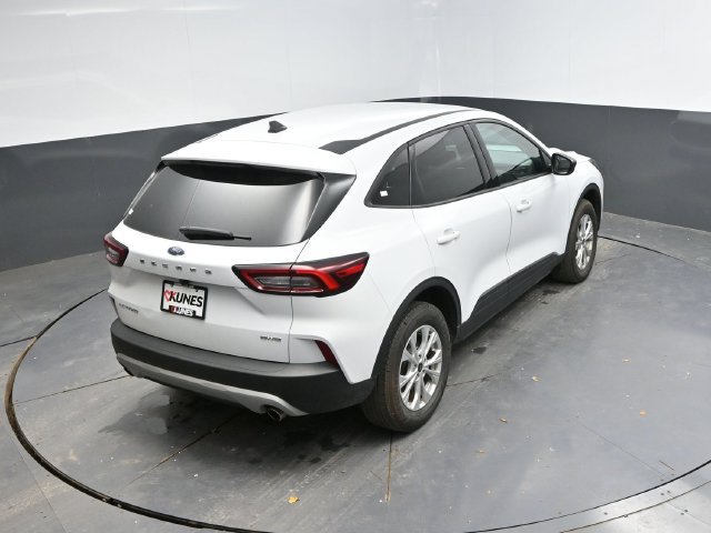 Used 2025 Ford Escape Active AWD/4WD image 34