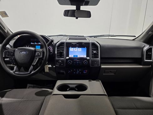 Used 2019 Ford F150 XLT image 2