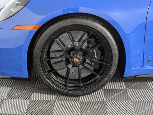 Certified 2025 Porsche 911 Carrera GTS image 11
