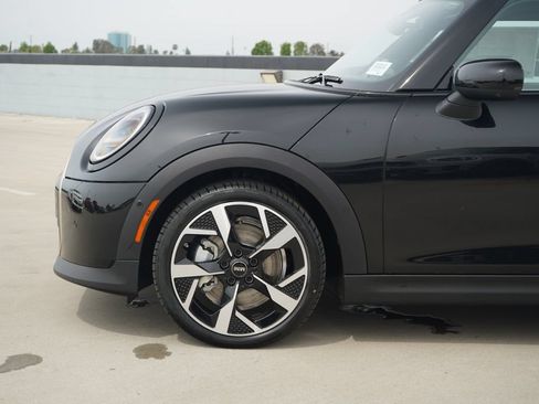 New 2026 MINI Cooper S FWD image 2