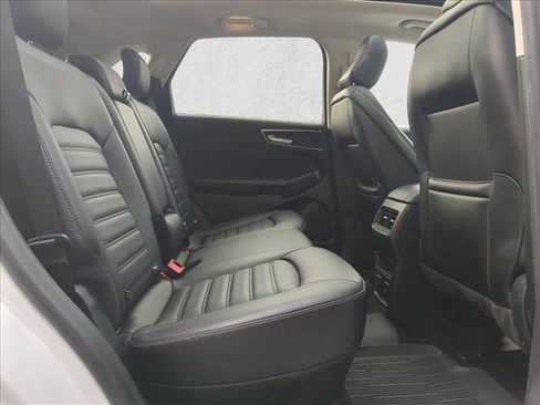 Used 2020 Ford Edge SEL w/ Convenience Package image 24