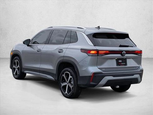 New 2026 Volkswagen Tiguan SE image 8