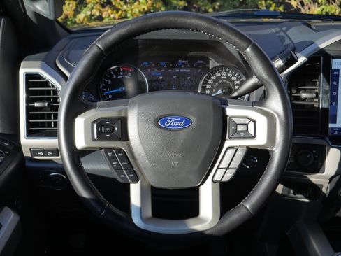 Certified 2022 Ford F350 Lariat w/ Lariat Ultimate Package image 7