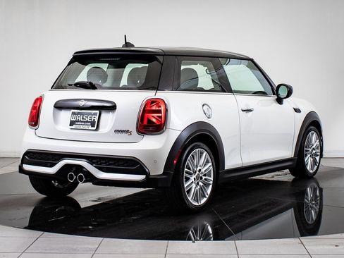 Used 2024 MINI Cooper S w/ Signature Upholstery Package image 10