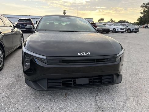 Certified 2025 Kia K4 FWD image 5