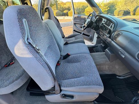 Used 2002 Dodge Ram 2500 Truck SLT Quad Cab Long Bed 2WD image 26