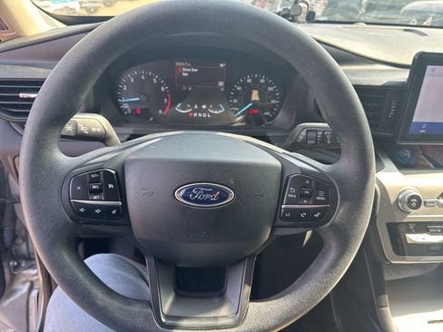 Used 2021 Ford Explorer 2WD image 14