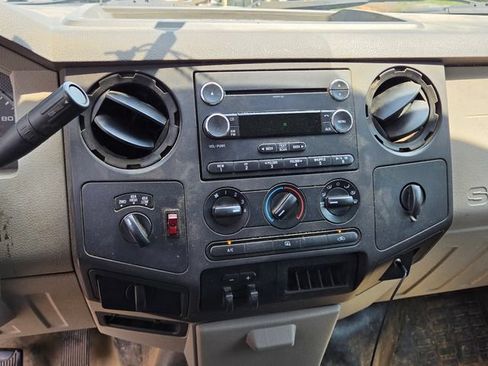Used 2009 Ford F350 4x4 Crew Cab Super Duty image 16