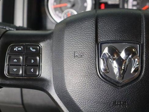 Used 2019 RAM 1500 Classic SLT AWD/4WD image 19