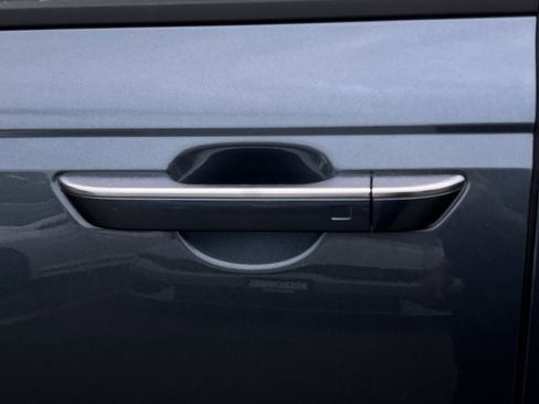 New 2026 Kia Carnival SX FWD image 15