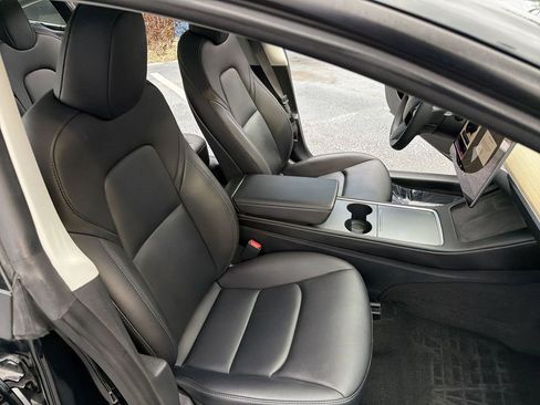 Used 2023 Tesla Model 3 Standard Range image 27