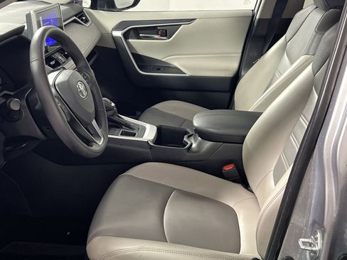 Used 2024 Toyota RAV4 XLE Premium image 13