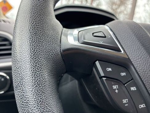 Used 2022 Ford Edge SEL w/ Convenience Package image 27