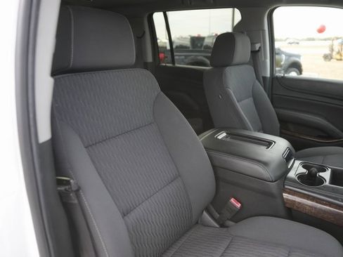 Used 2018 Chevrolet Suburban LS image 21