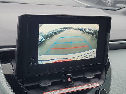 Certified 2025 Toyota Corolla SE image 27