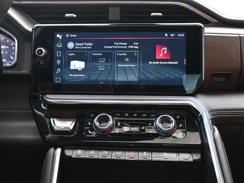 Used 2024 GMC Sierra 2500 Denali Ultimate image 16