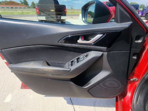 Used 2015 MAZDA MAZDA3 i Sport FWD image 11