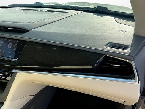 Used 2020 Cadillac XT6 Premium Luxury image 22