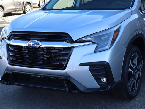 New 2026 Subaru Ascent Limited w/ Popular Package #2 image 3