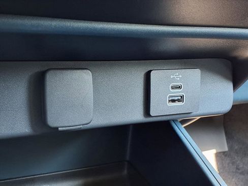 New 2025 Ford Maverick XLT w/ XLT Luxury Package image 14