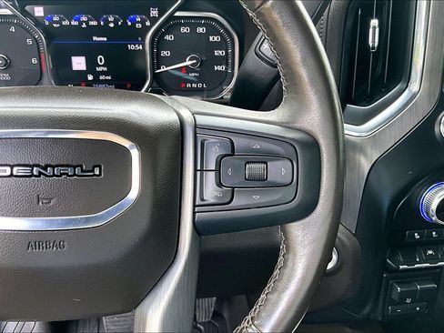 Used 2022 GMC Sierra 1500 Denali w/ Driver Alert Package II AWD/4WD image 16