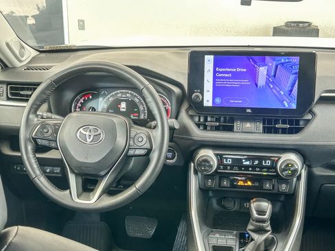 Used 2025 Toyota RAV4 XLE Premium FWD image 12