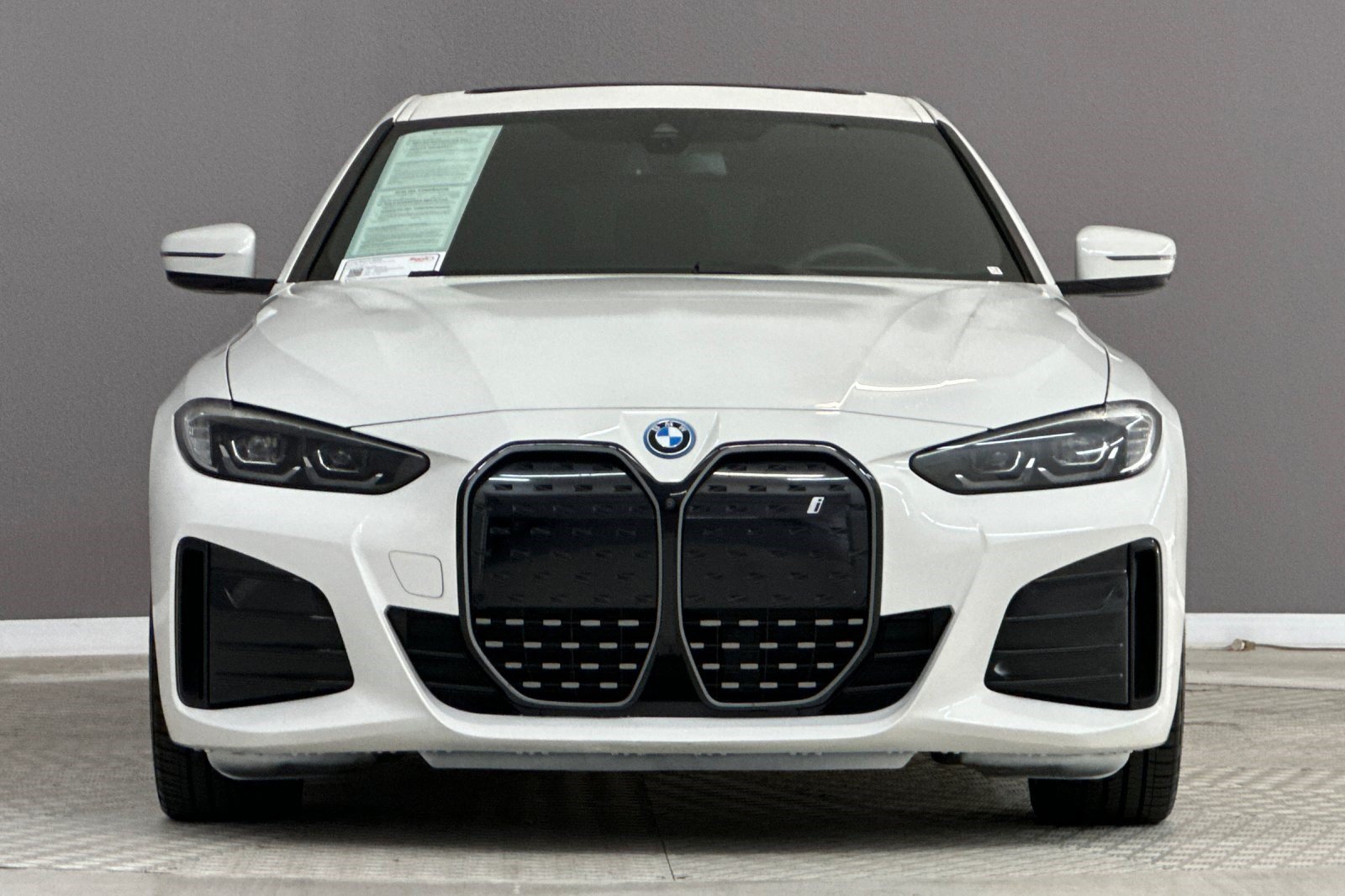 Used 2023 BMW i4 eDrive40 w/ M Sport Package RWD image 5