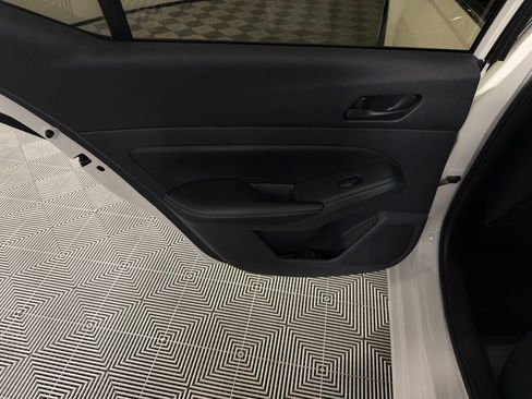 Used 2025 Nissan Altima 2.5 SV FWD image 27
