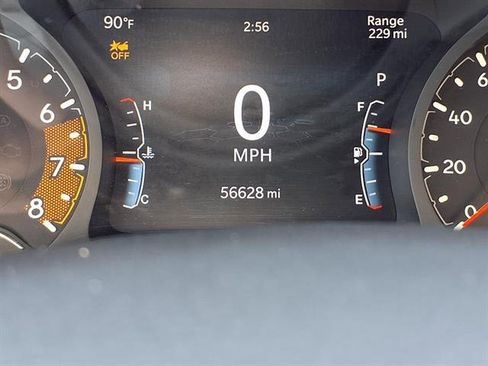 Used 2024 Jeep Compass Latitude AWD/4WD image 15