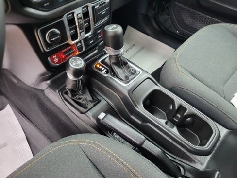Used 2025 Jeep Wrangler Unlimited Sport S 4xe AWD/4WD image 16