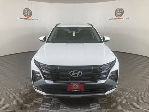 Used 2025 Hyundai Tucson SEL AWD/4WD image 16