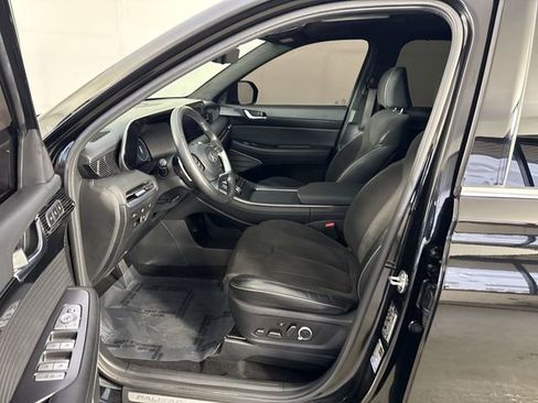 Used 2024 Hyundai Palisade Calligraphy image 4