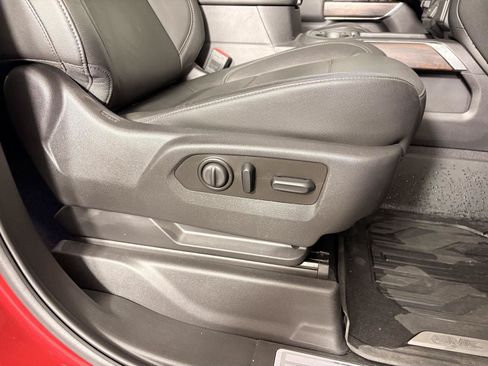 Used 2019 GMC Sierra 1500 SLT w/ SLT Premium Plus Package AWD/4WD image 25