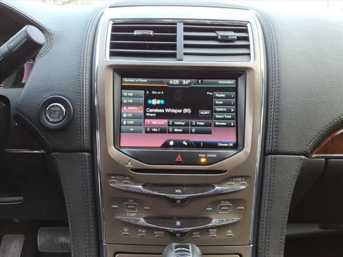 Used 2014 Lincoln MKX FWD w/ Equipment Group 101A image 20