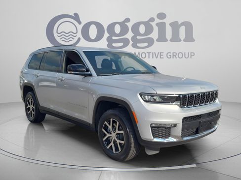 Used 2025 Jeep Grand Cherokee L Limited AWD/4WD image 7